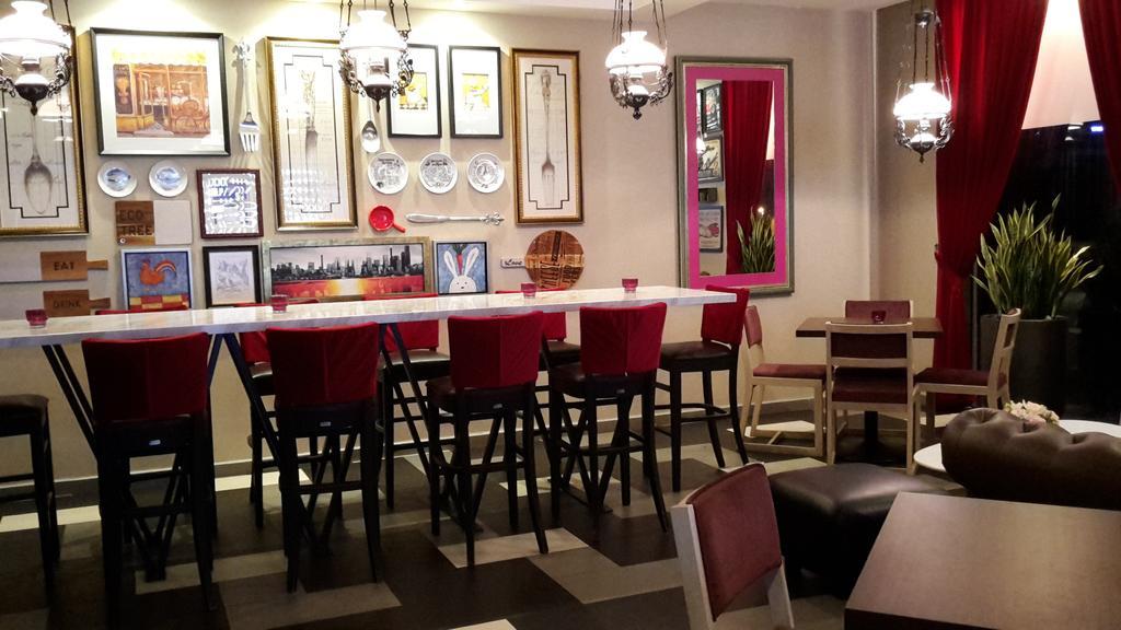 อีโค ทรี โฮเต็ล Hotel Malacca ภายนอก รูปภาพ