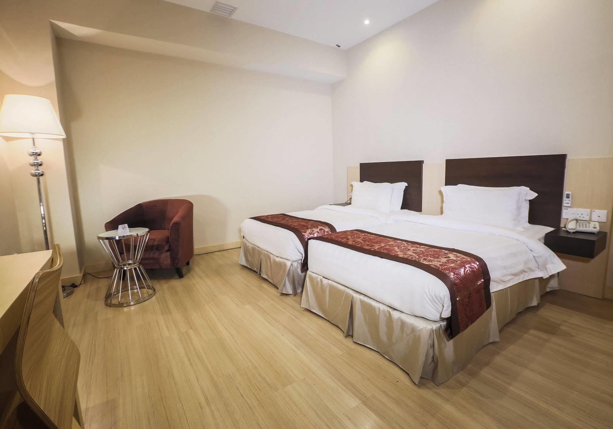 อีโค ทรี โฮเต็ล Hotel Malacca ภายนอก รูปภาพ