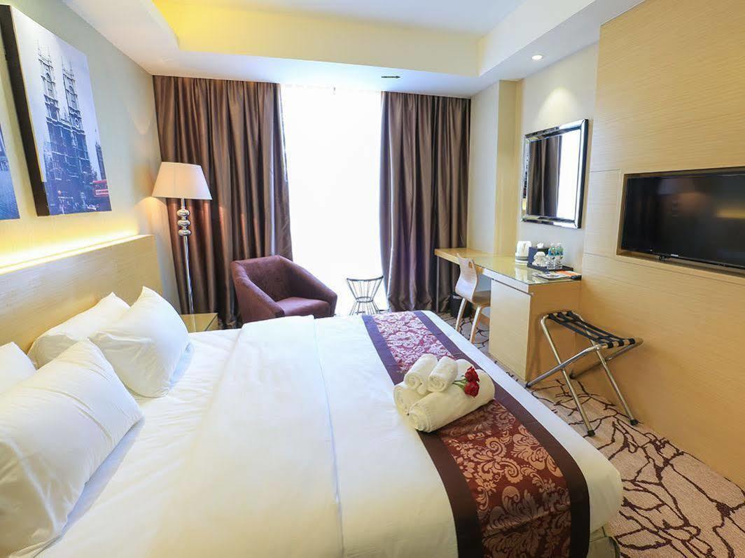 อีโค ทรี โฮเต็ล Hotel Malacca ภายนอก รูปภาพ
