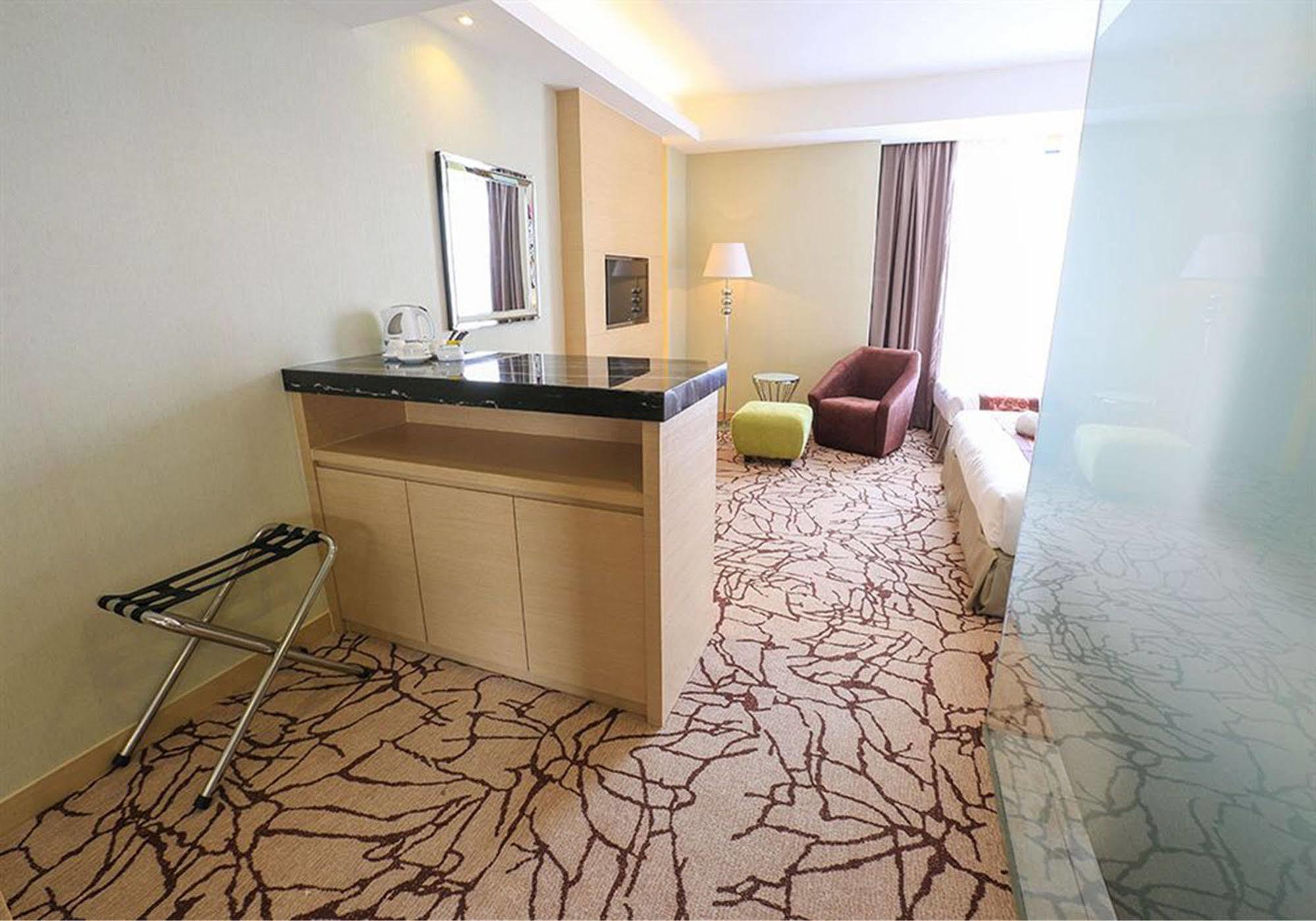 อีโค ทรี โฮเต็ล Hotel Malacca ภายนอก รูปภาพ