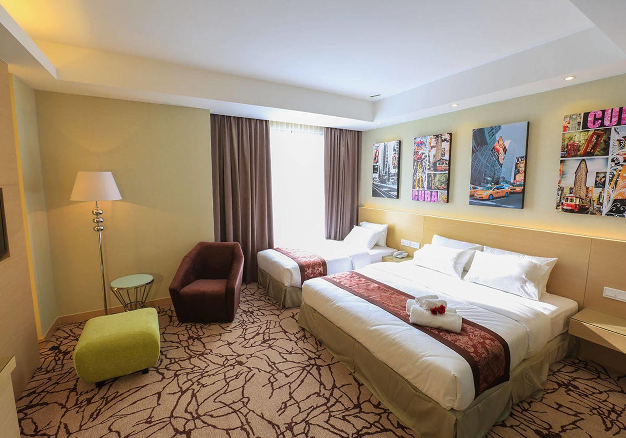 อีโค ทรี โฮเต็ล Hotel Malacca ภายนอก รูปภาพ